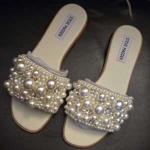 Steve Madden Pearl Embellished White Sandals